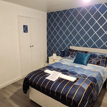 Gatwick Star Night Stay - Gatwick Кролей Экстерьер фото