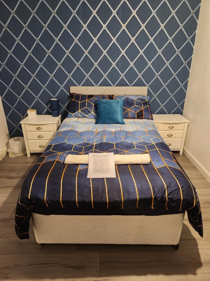 Gatwick Star Night Stay - Gatwick Кролей Экстерьер фото