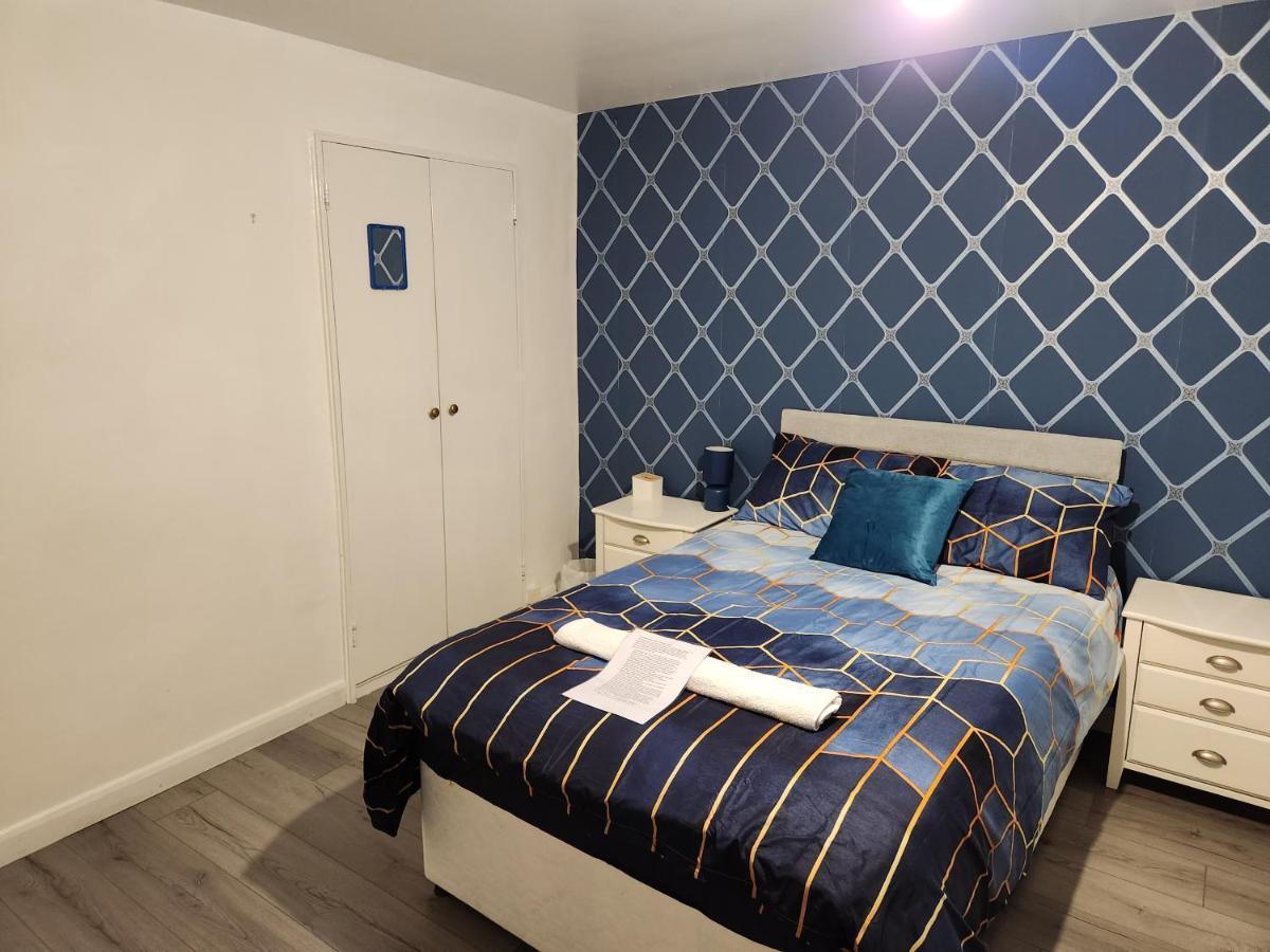 Gatwick Star Night Stay - Gatwick Кролей Экстерьер фото