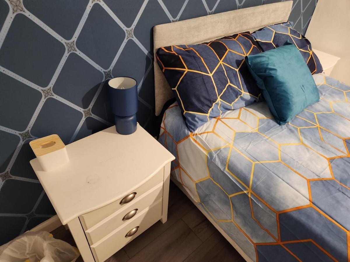 Gatwick Star Night Stay - Gatwick Кролей Экстерьер фото