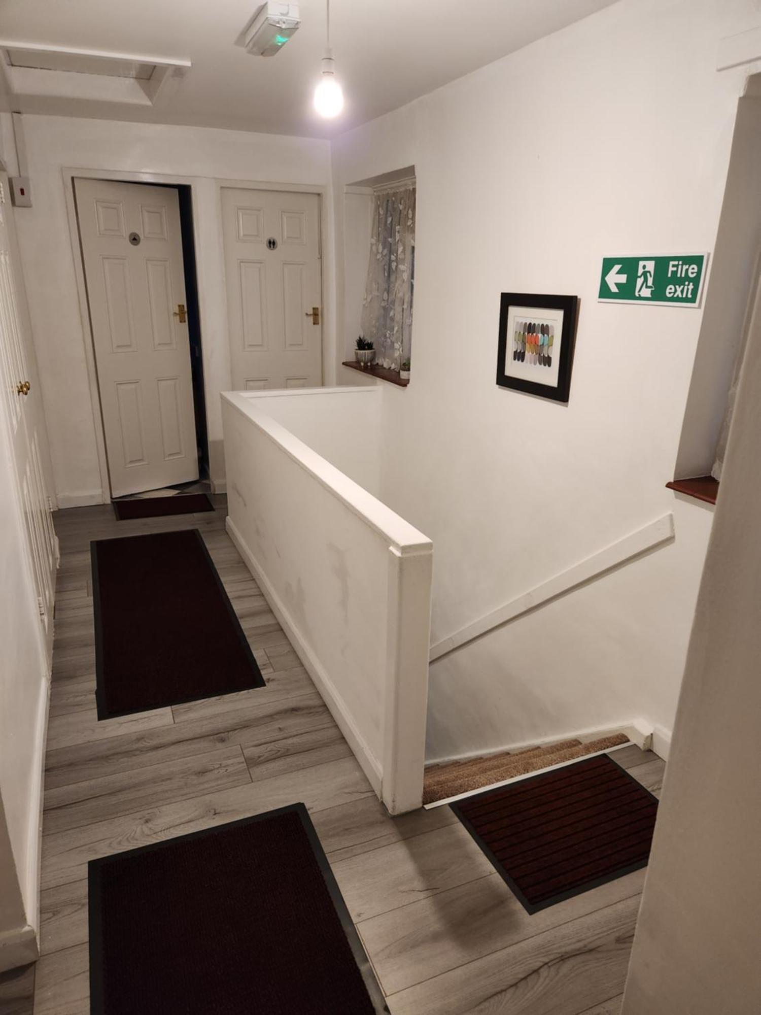 Gatwick Star Night Stay - Gatwick Кролей Экстерьер фото