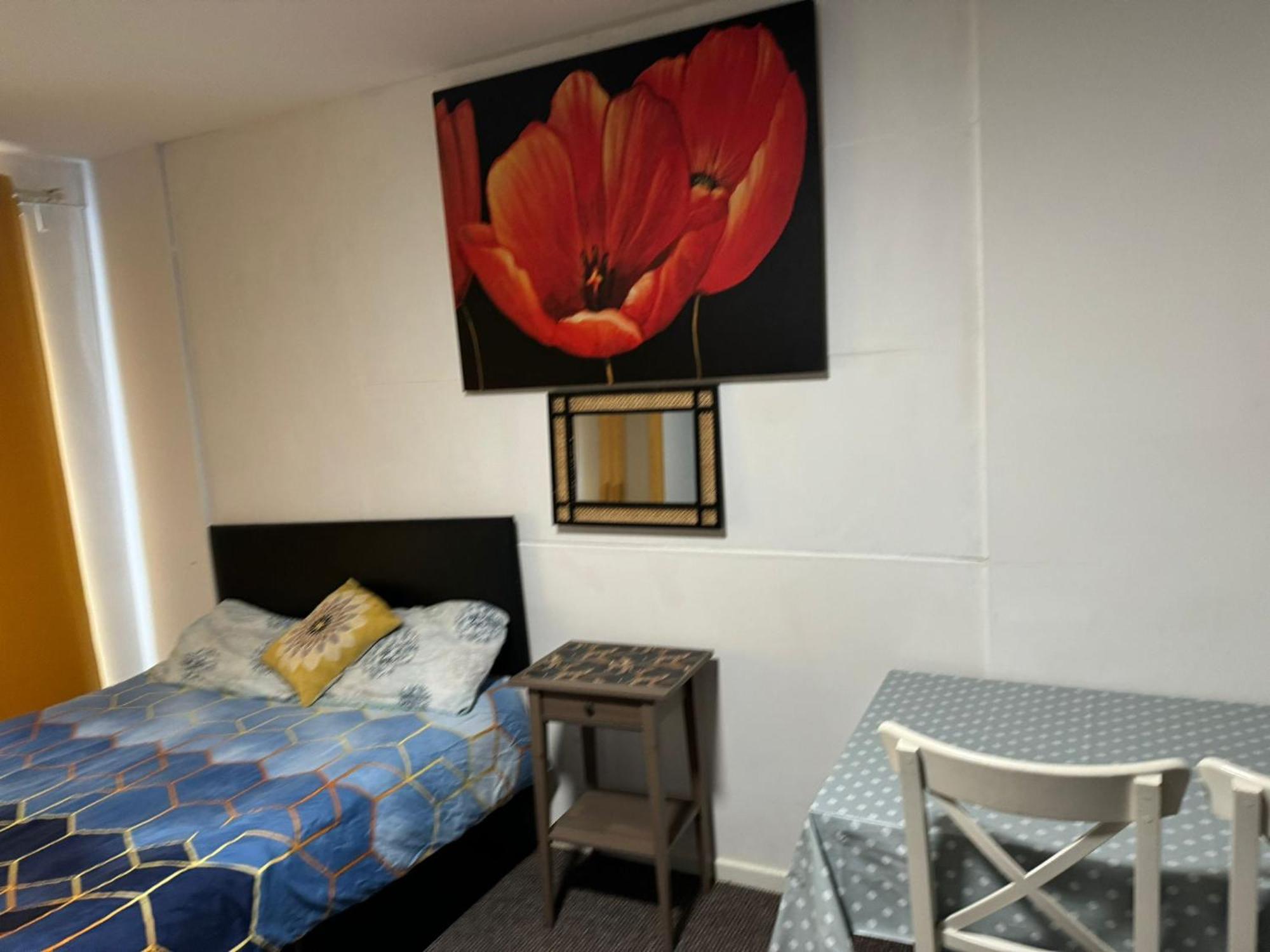 Gatwick Star Night Stay - Gatwick Кролей Экстерьер фото